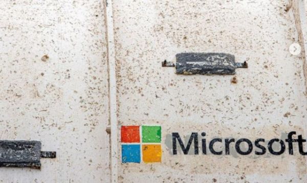 Microsoft : Θα δημιουργήσει Chatbot που επιτρέπει στους χρήστες να μιλούν στους νεκρούς;