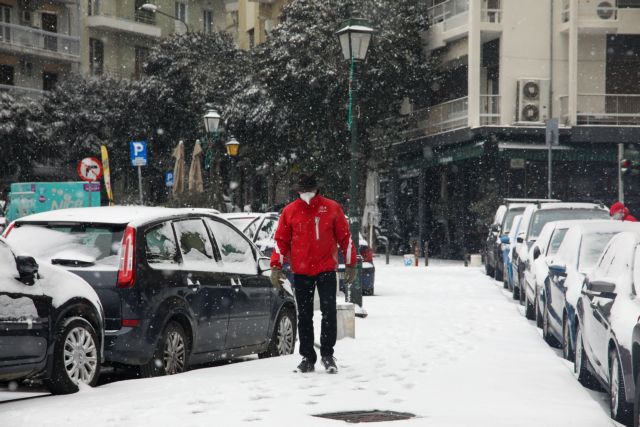 Κακοκαιρία : Κλειστά τη Δευτέρα τα σχολεία στη Λάρισα