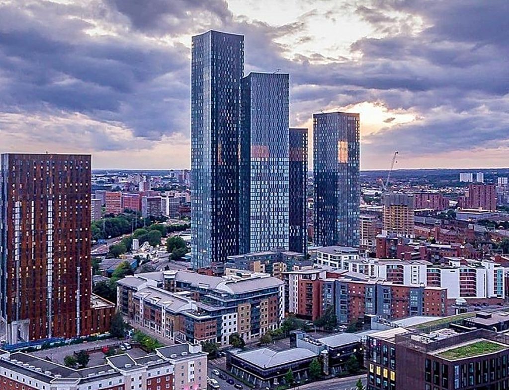 Μάντσεστερ : Μια πόλη στα χρώματα της βιομηχανικής επανάστασης