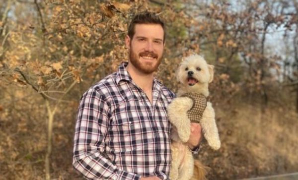 Κτηνίατρος εξηγεί στο TikTok πώς να υπολογίζετε τα σκυλίσια χρόνια