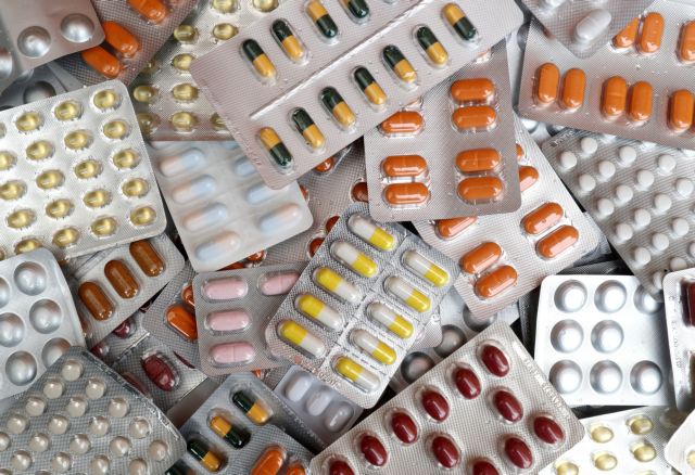 Κοροναϊός : Γιατί οι έρευνες για φάρμακα έμειναν πίσω