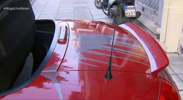 Βανδάλισε το αυτοκίνητό της μετά τον χωρισμό τους – Η καταγγελία μητέρας για τον πρώην της