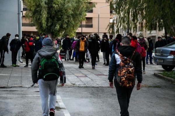 Voucher 200 ευρώ για tablet και laptop: Πότε ανοίγει η πλατφόρμα – Οι δικαιούχοι