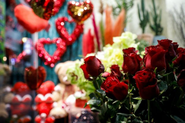 Ο Άγιος Βαλεντίνος… lockdown δεν κοιτά – Πώς θα λειτουργήσουν τα ανθοπωλεία