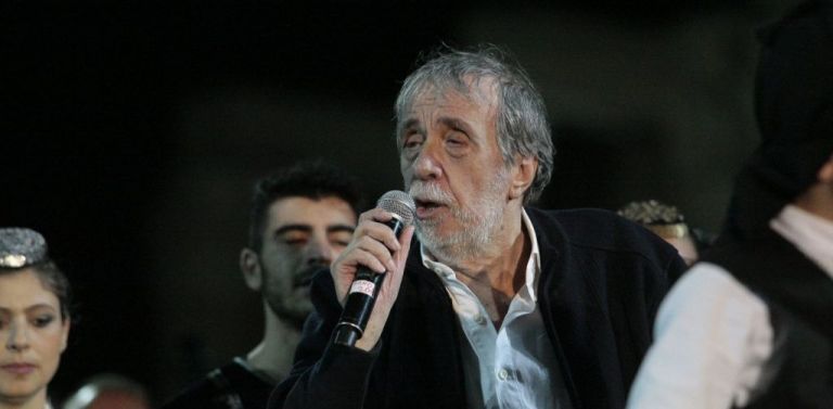 Αντώνης Καλογιάννης : Υπό τους ήχους του «Κράτησα τη ζωή μου» η κηδεία του