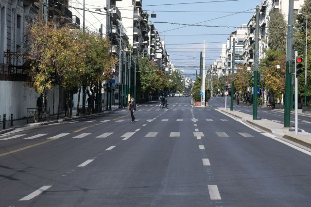 Κοροναϊός : Πότε θα αποδώσουν τα μέτρα του σκληρού lockdown - «Κοκκινίζουν» και άλλες περιοχές