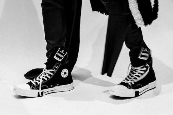 O Rick Owens μεταμορφώνει τα θρυλικά Chuck Taylor