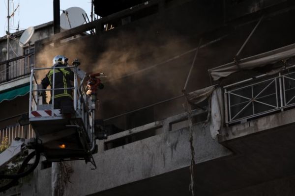 Παγκράτι : Πυρκαγιά σε διαμέρισμα