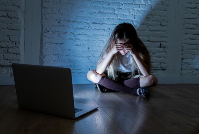 ΕΛ.ΑΣ : Στο φως τέσσερις υποθέσεις παιδικής πορνογραφίας