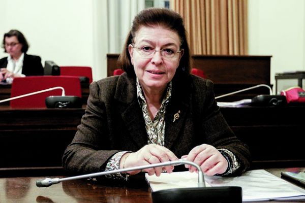 Καραμανλής υπέρ Μενδώνη με μήνυμα στους… δήθεν θεματοφύλακες της παράταξης