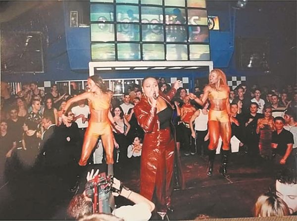 Οι νοσταλγοί των 90s στα social media