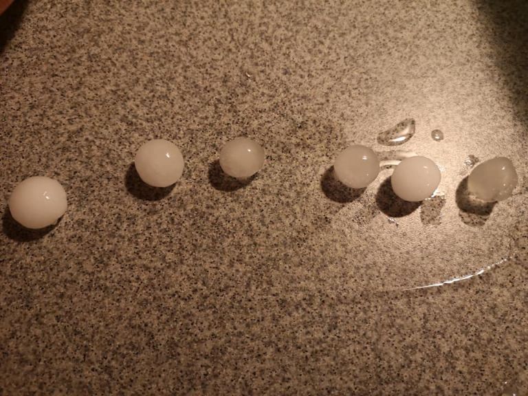 Λέσβος : Χαλάζι «γίγας» έπληξε το νησί – Απαγορευτικό απόπλου