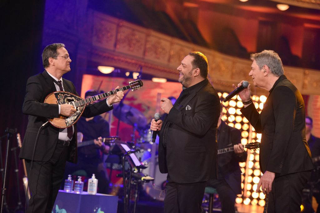 Σπίτι με το MEGA: Δείτε πρώτοι μουσικά αποσπάσματα από την εκπομπή-αφιέρωμα στον Στράτο Διονυσίου