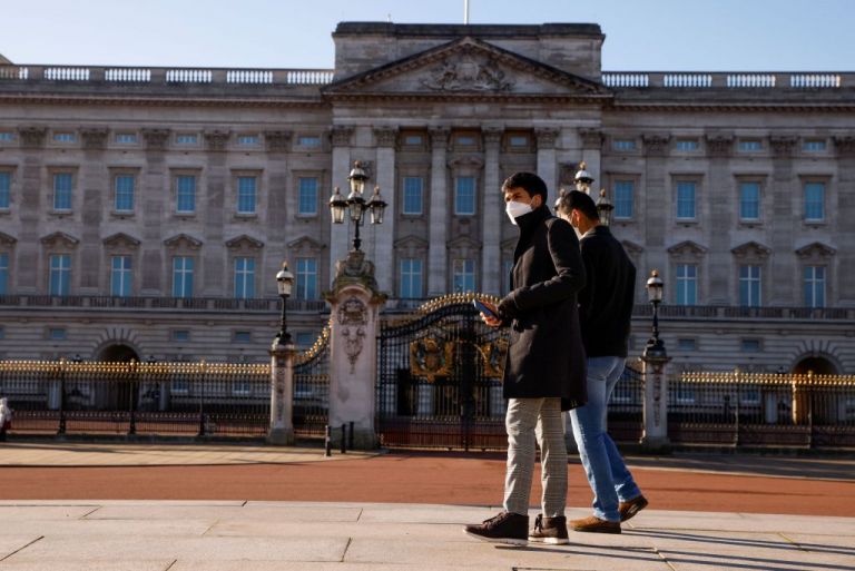 Εποχική γρίπη : Τα κρούσματα στην Αγγλία σχεδόν μηδενίστηκαν χάρη στα μέτρα για την πανδημία