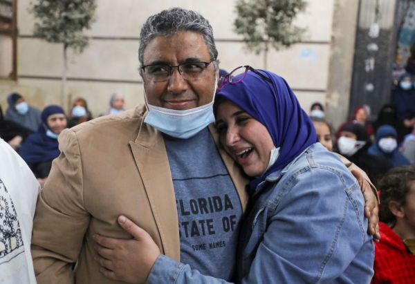 Αίγυπτος : Αφέθηκε ελεύθερος δημοσιογράφος του Al Jazeera – Κρατούνταν επί τέσσερα χρόνια