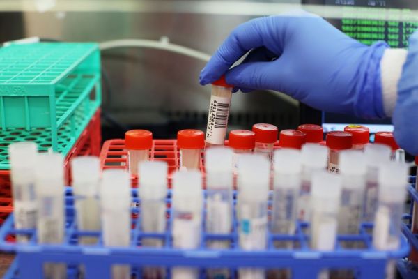 Κοροναϊός : Νέο ευρωπαϊκό σχέδιο βιοασφάλειας για τον εντοπισμό μεταλλάξεων