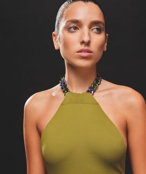 H σέξι αδερφή της Dua Lipa περπάτησε στην Εβδομάδα Μόδας του Μιλάνου