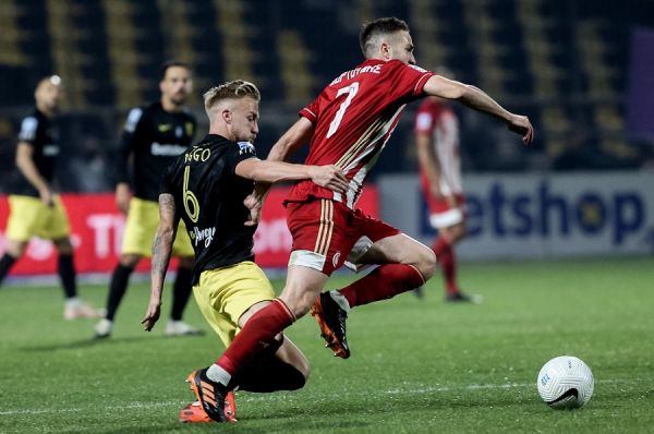 Super League : Ολυμπιακός, Άρης και Παναθηναϊκός ξεχωρίζουν για τις αμυντικές επιδόσεις τους