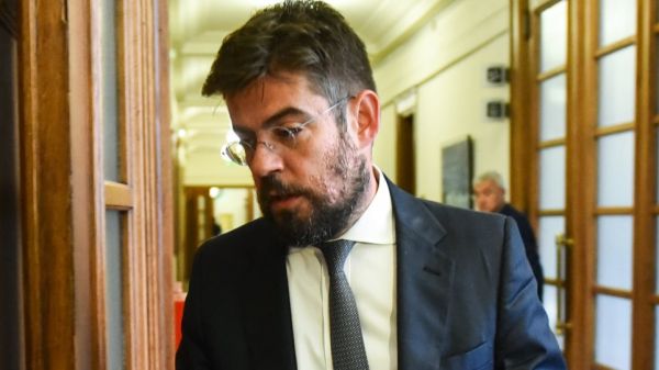 Οταν Ο ΣΥΡΙΖΑ επιτέθηκε στον… ΣΥΡΙΖΑ για τις διατάξεις περί βιασμού