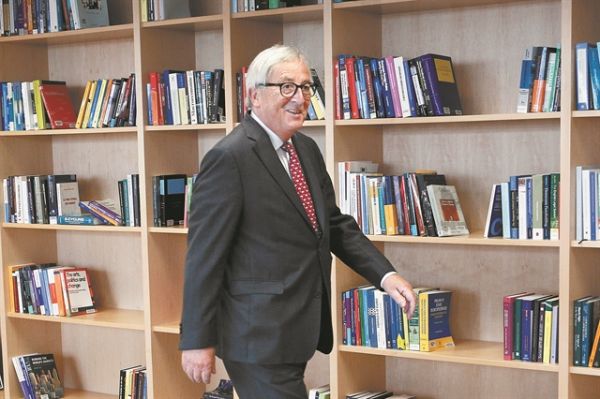 Γιούνκερ : «Η αντιμετώπιση της Ελλάδας από την Ευρώπη με πλήγωσε»