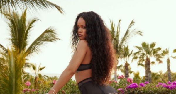 Ριάνα : Η τοπλες φωτογραφία που «αναστάτωσε» το Instagram