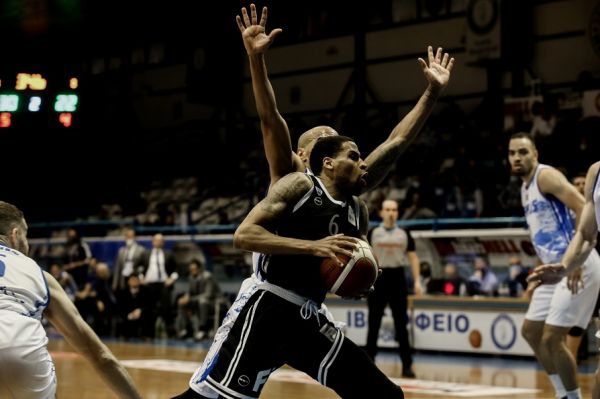 Ηρακλής – ΠΑΟΚ 61-63 : «Δικέφαλη» ανατροπή και πρόκριση στα ημιτελικά