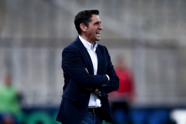 ΑΕΚ : Γρίφος η μεσαία γραμμή για τον Χιμένεθ ενόψει του αγώνα με την ΑΕΛ