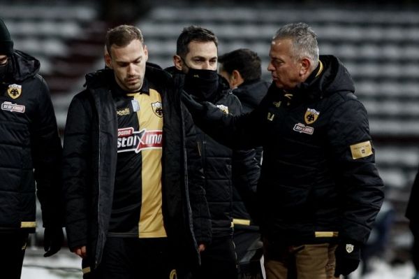 ΑΕΚ: Ενόχληση στον δικέφαλο ο Μπακάκης