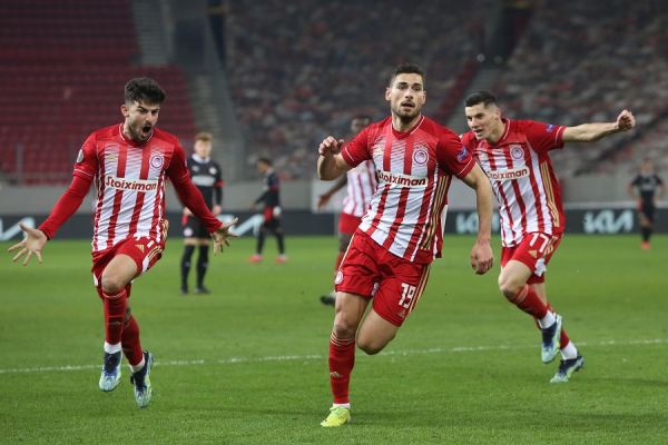 Ολυμπιακός – Αϊντχόφεν : Φοβερό πλασέ του Μασούρα και 4-2