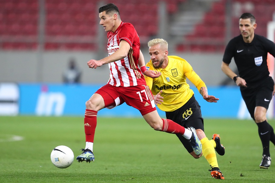 Ολυμπιακός – Άρης : Το πέναλτι που ζήτησε ο Βρουσάι