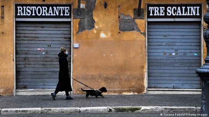Eνώπιον τρίτου κύματος πανδημίας η Ιταλία