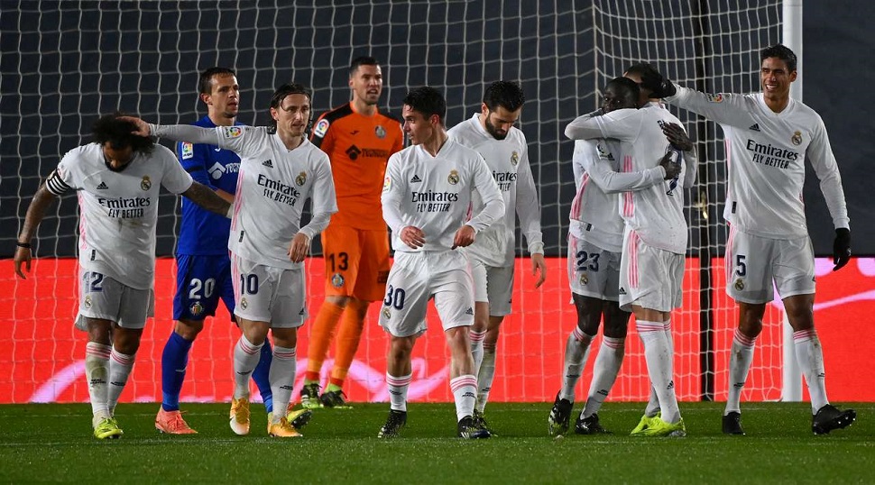 Στο ρελαντί η Ρεάλ (2-0)