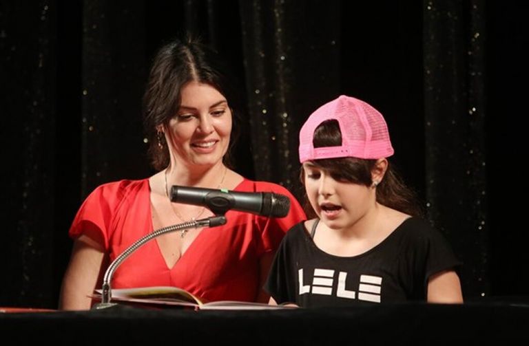 Στο Καφέ της Χαράς η κόρη των Κορινθίου-Αϊβάζη