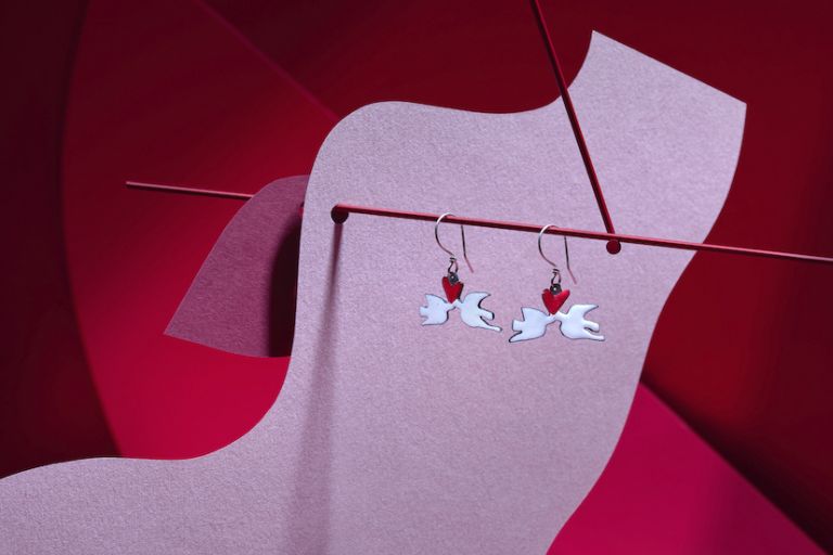 Άγιος Βαλεντίνος: Προτάσεις για δώρα γεμάτα… τέχνη από το Ίδρυμα Γουλανδρή