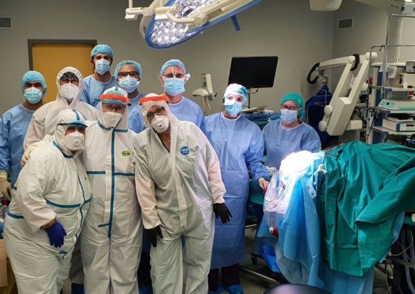 Σωτήρια νευροχειρουργική επέμβαση σε ασθενή με Covid-19 στον Ευαγγελισμό