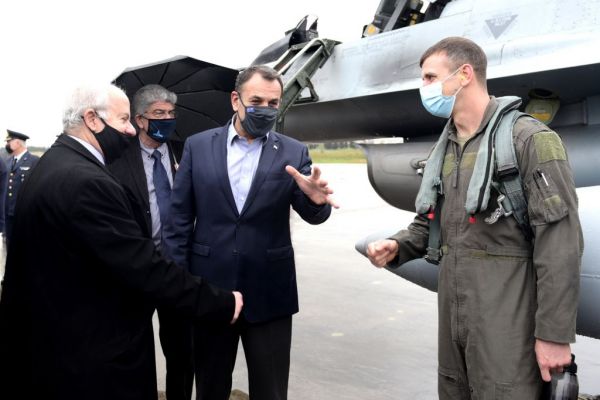 Στην Ελληνική Αεροπορική Βιομηχανία ο Παναγιωτόπουλος