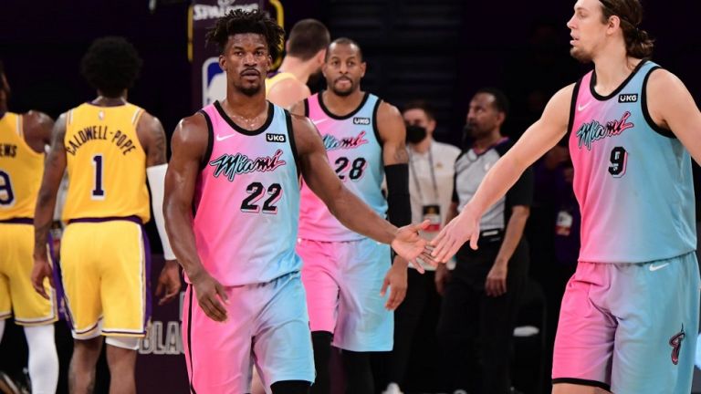 ΝΒΑ : Μεγάλη εκτός έδρας νίκη των Χιτ επί των Λέικερς – Ο Ροζίερ εκτέλεσε τους Ουόριορς