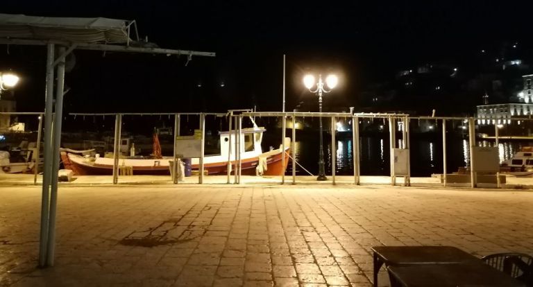 H Ύδρα και τα ήσυχα βράδια