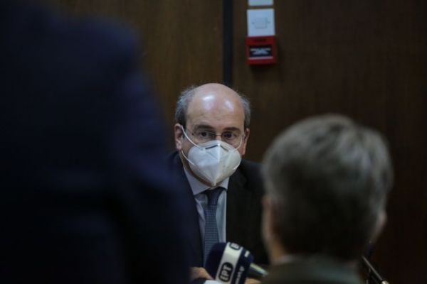 Χατζηδάκης : Έρχεται οικονομική στήριξη για τους επιστήμονες