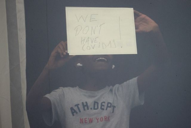 Βρετανία : Η ζωή σε υποχρεωτική καραντίνα σε ξενοδοχείο [Εικόνες]