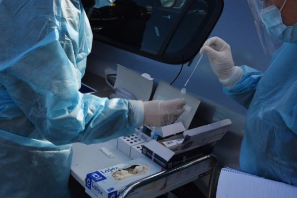 Δερμιτζάκης : Ίσως δούμε κλειστά μαγαζιά – Να είναι υποχρεωτικός ο εμβολιασμός των υγειονομικών