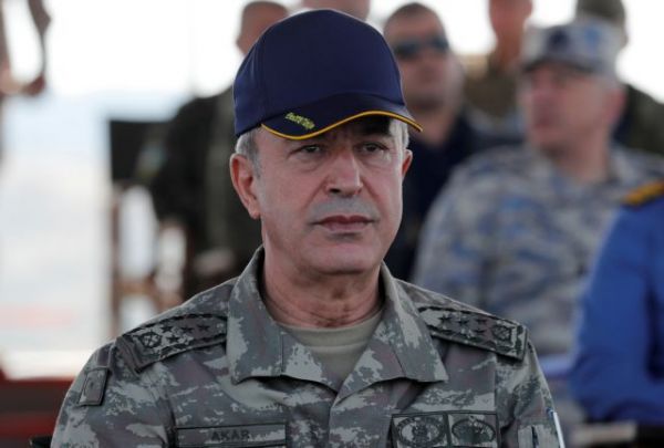 Ακάρ : Επιμένει στο σενάριο περί παρενόχλησης του Τσεσμέ από ελληνικά F-16 – «Η Ελλάδα δεν φέρεται σαν καλός γείτονας»