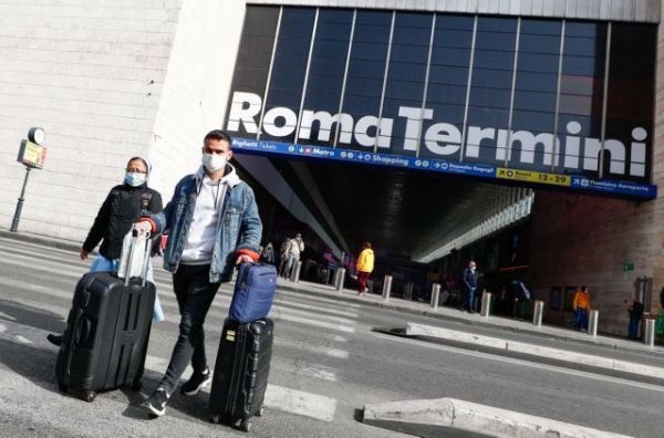 Ιταλία : Στο 37% αυξήθηκε η μεταδοτικότητα της βρετανικής μετάλλαξης
