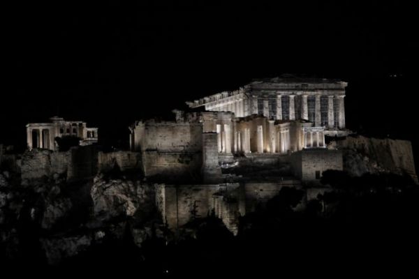 Νέα αντιπαράθεση για τα έργα στην Ακρόπολη