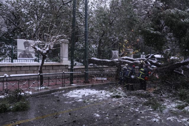 Ενεργοποιείται και ο στρατός για την αντιμετώπιση των προβλημάτων από τις διακοπές ρεύματος