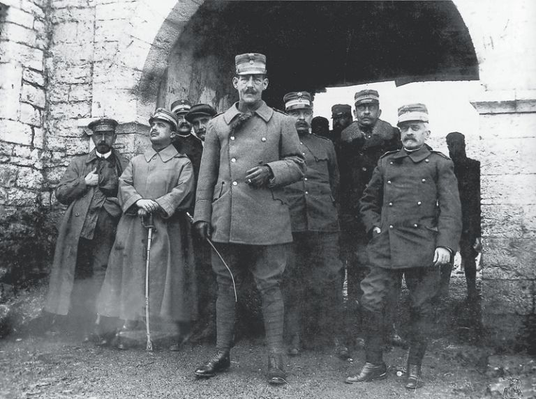 Τα πήραμε τα Γιάννενα, μάτια πολλά το λένε οπού γελούν και κλαίνε