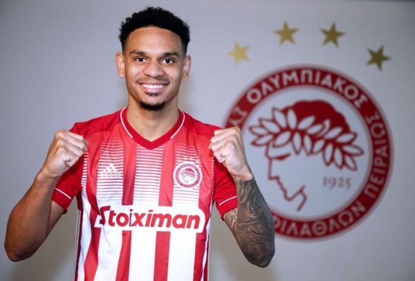 Λαλά : Το εντυπωσιακό βίντεο του Ολυμπιακού και οι πρώτες φωτογραφίες του με τα ερυθρόλευκα