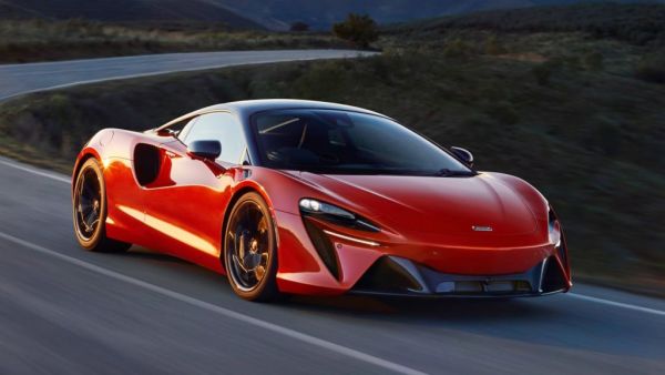 McLaren Artura: Η αυγή μιας νέας plug-in υβριδική εποχής