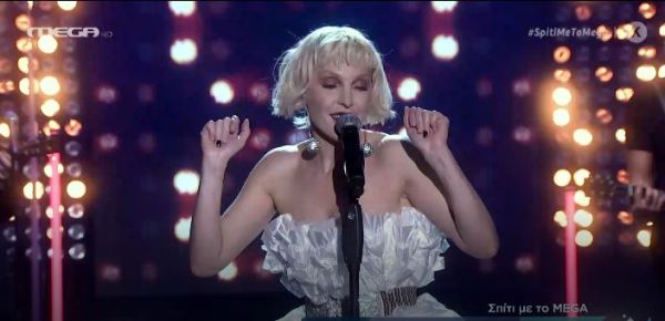 «Με στέλνεις, με στέλνεις, με παρασέρνεις….» από την Τάμτα