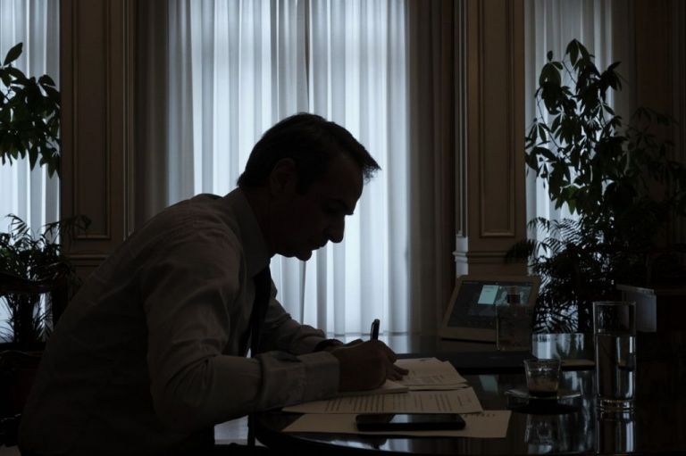 Κυβέρνηση : Τα φάλτσα σήμαναν «σιωπητήριο»